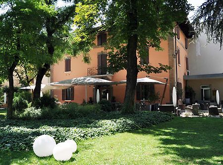 Hotel Due Pini Formigine Buitenkant foto
