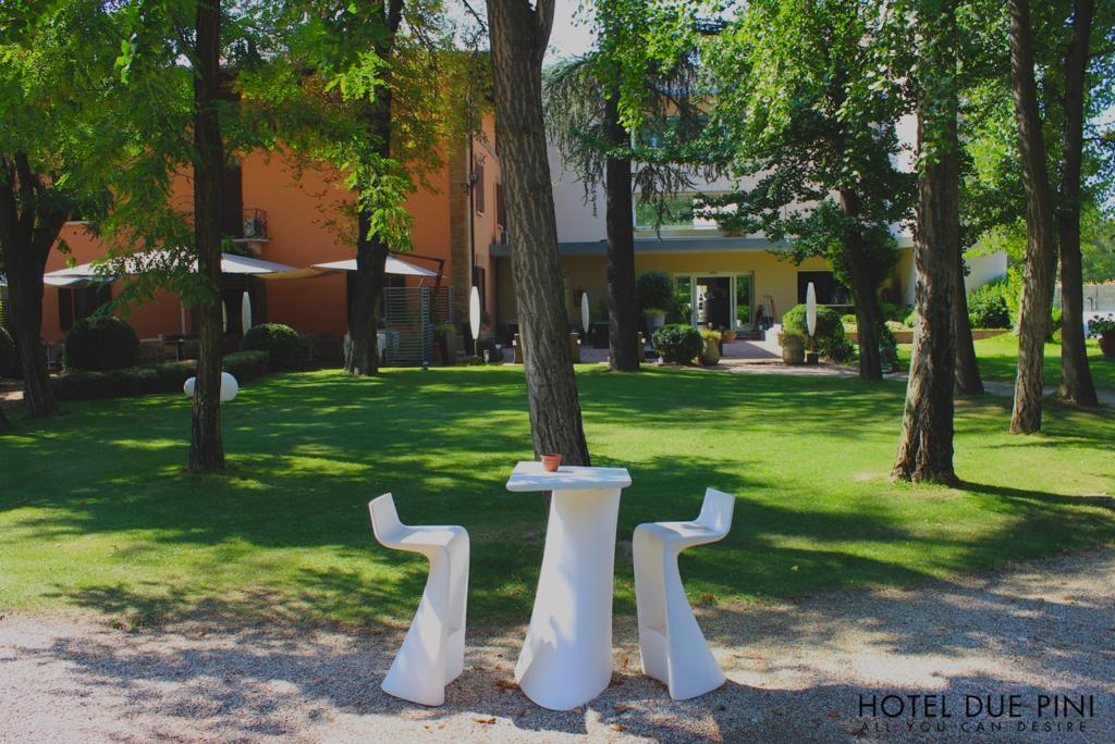 Hotel Due Pini Formigine Buitenkant foto