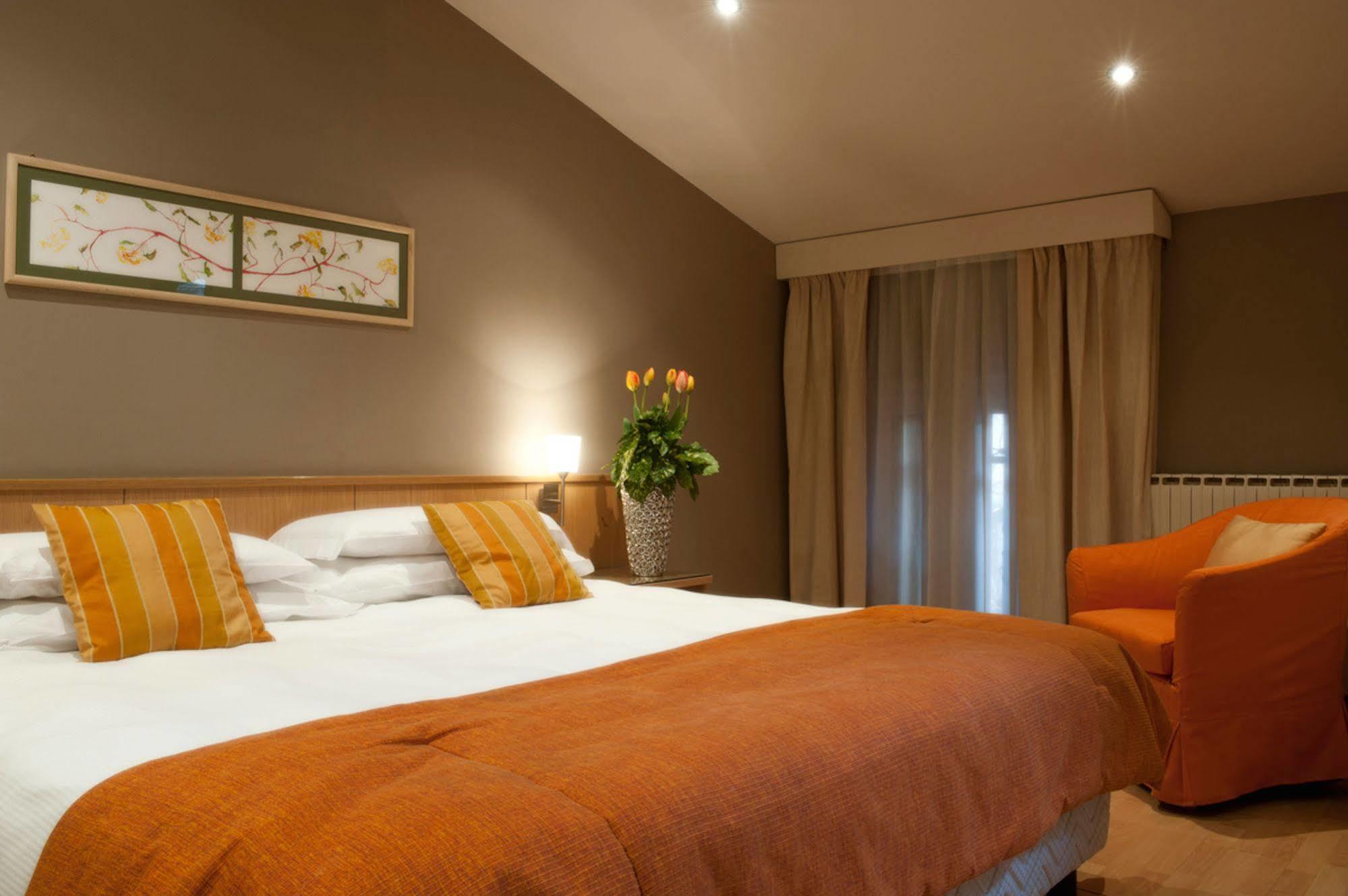 Hotel Due Pini Formigine Buitenkant foto