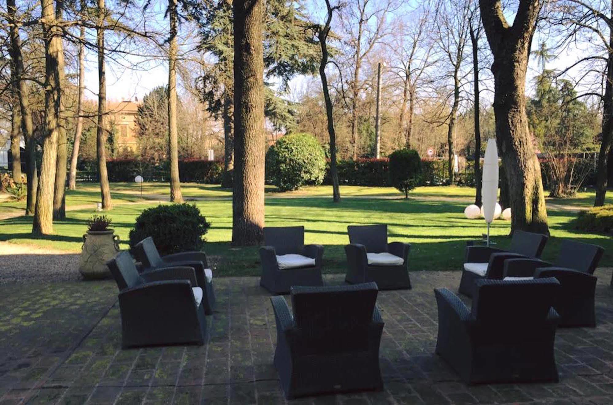Hotel Due Pini Formigine Buitenkant foto